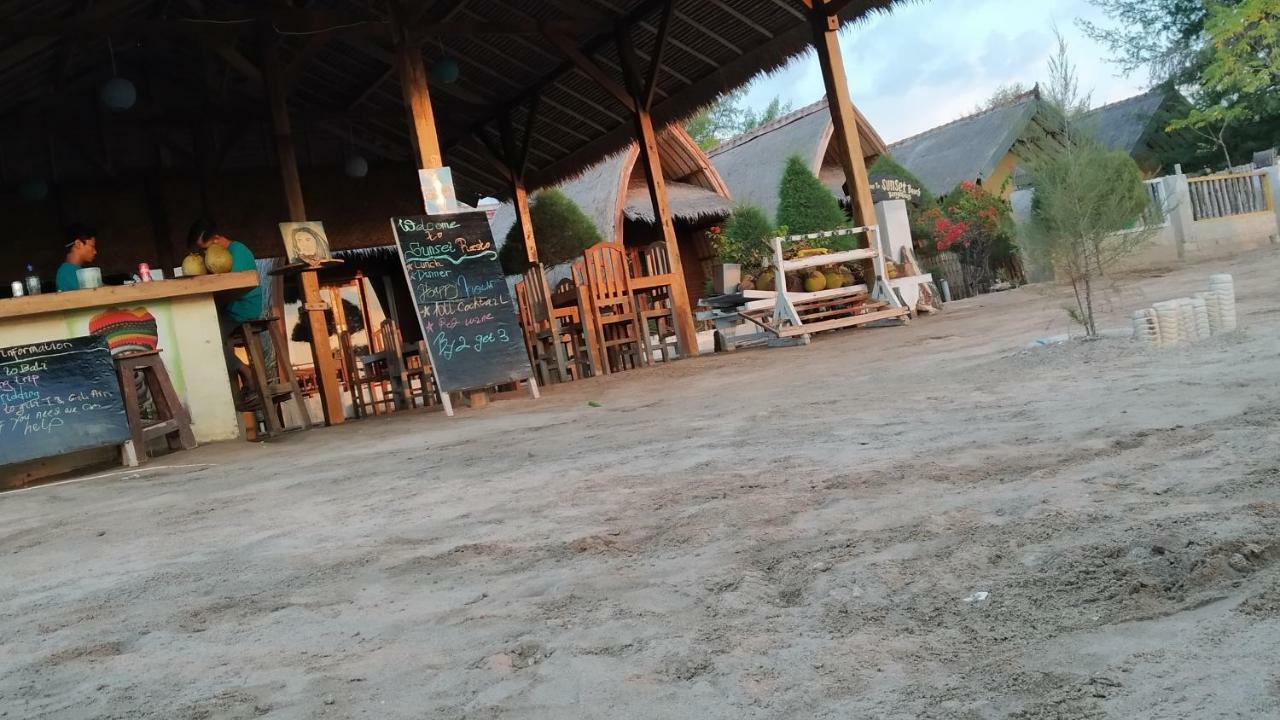 Sunset Beach Bungalow Gili Meno Dış mekan fotoğraf