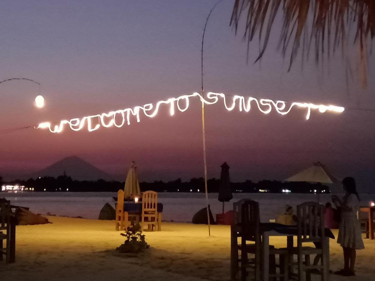 Sunset Beach Bungalow Gili Meno Dış mekan fotoğraf