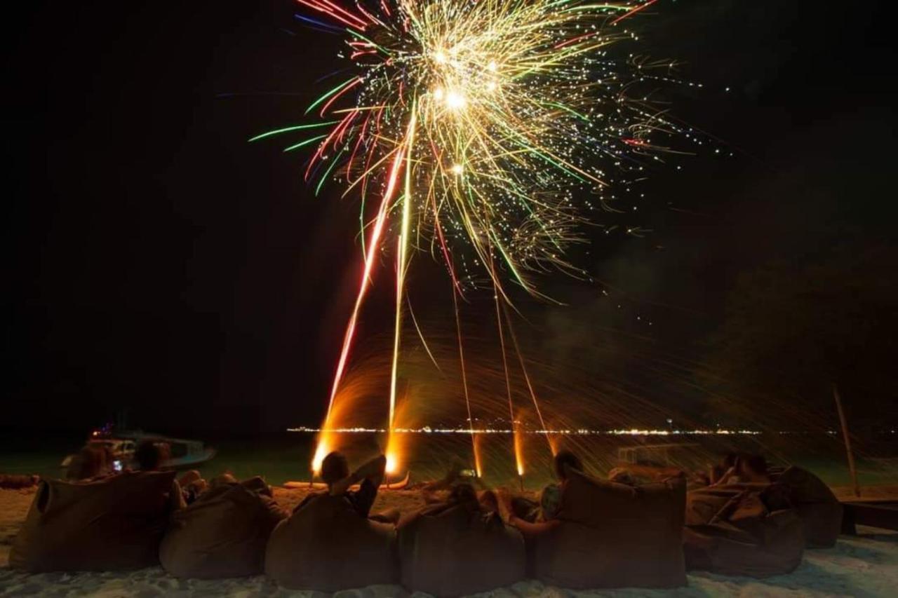 Sunset Beach Bungalow Gili Meno Dış mekan fotoğraf
